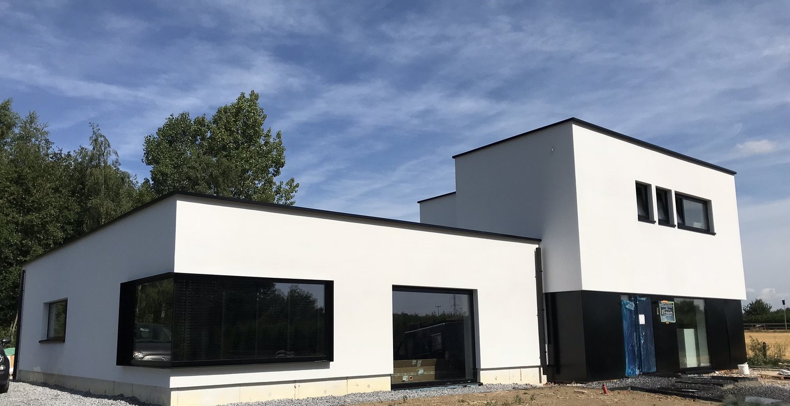 Witte gepleisterde woning in Alken